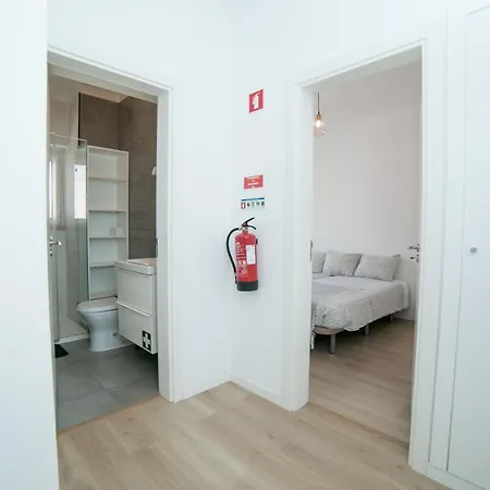 Ourique Charming Апартаменти *